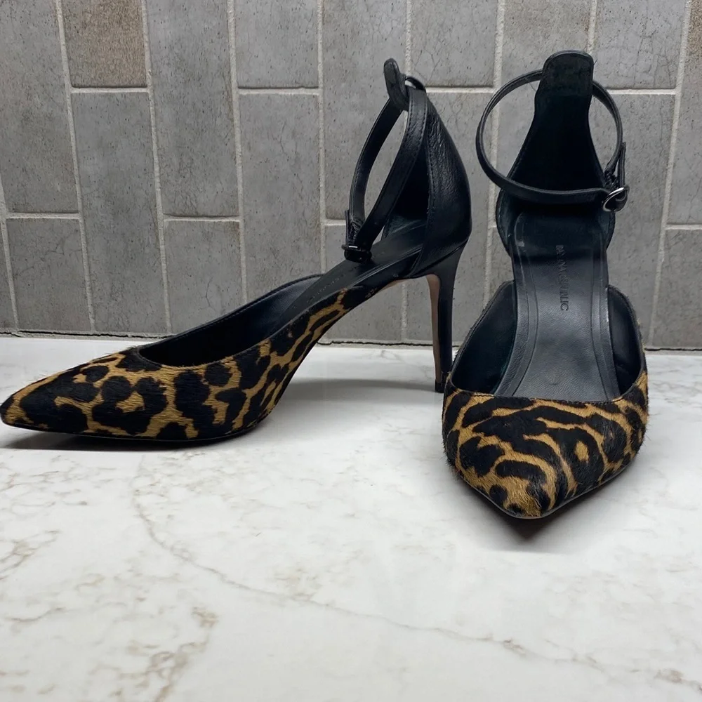 Banana Republic Leopard Calf Hair Pumps | Ankle Strap Pointed Toe | Size 7.5